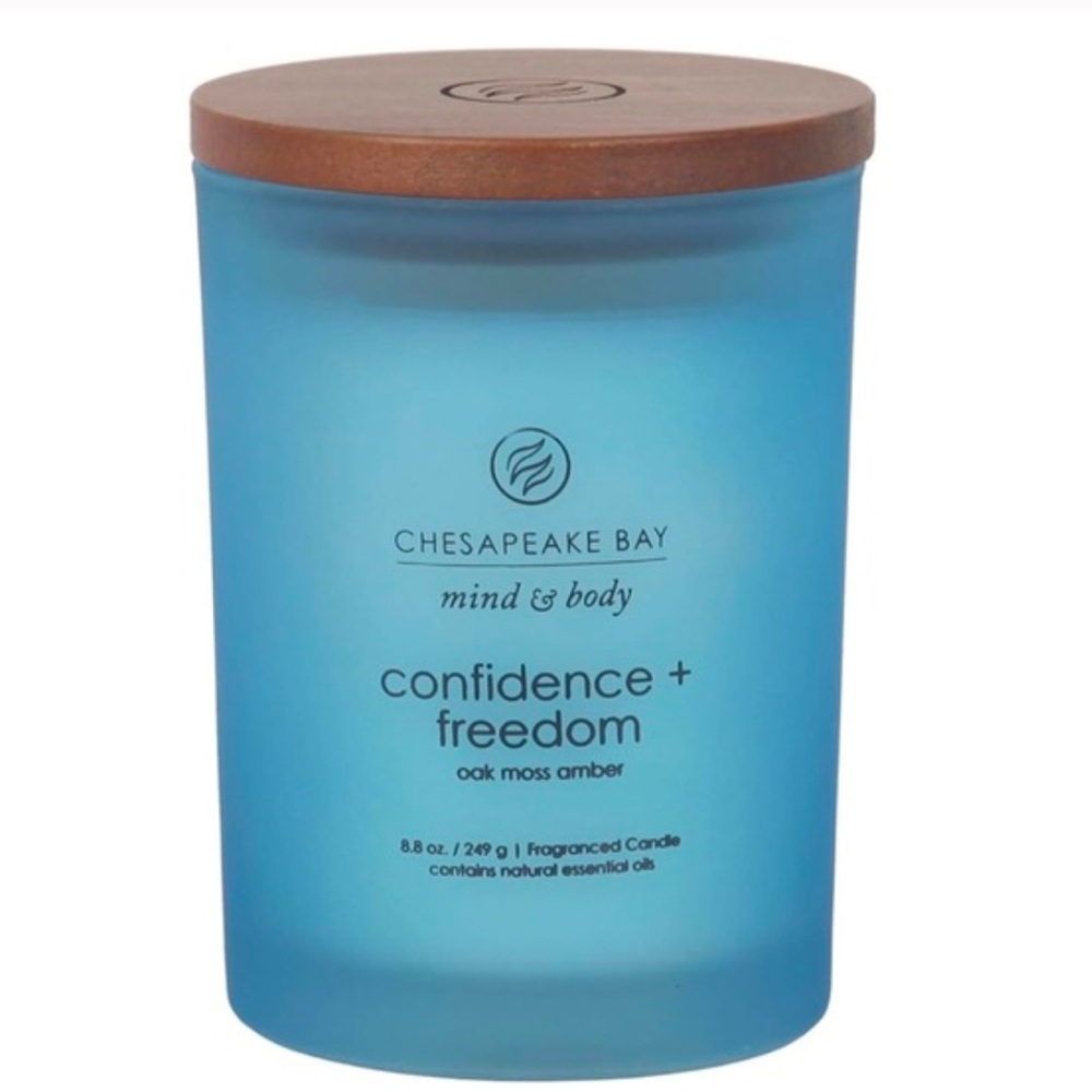 NWT Chesapeake Bay Mind & Body Confidence + Freedom Candle